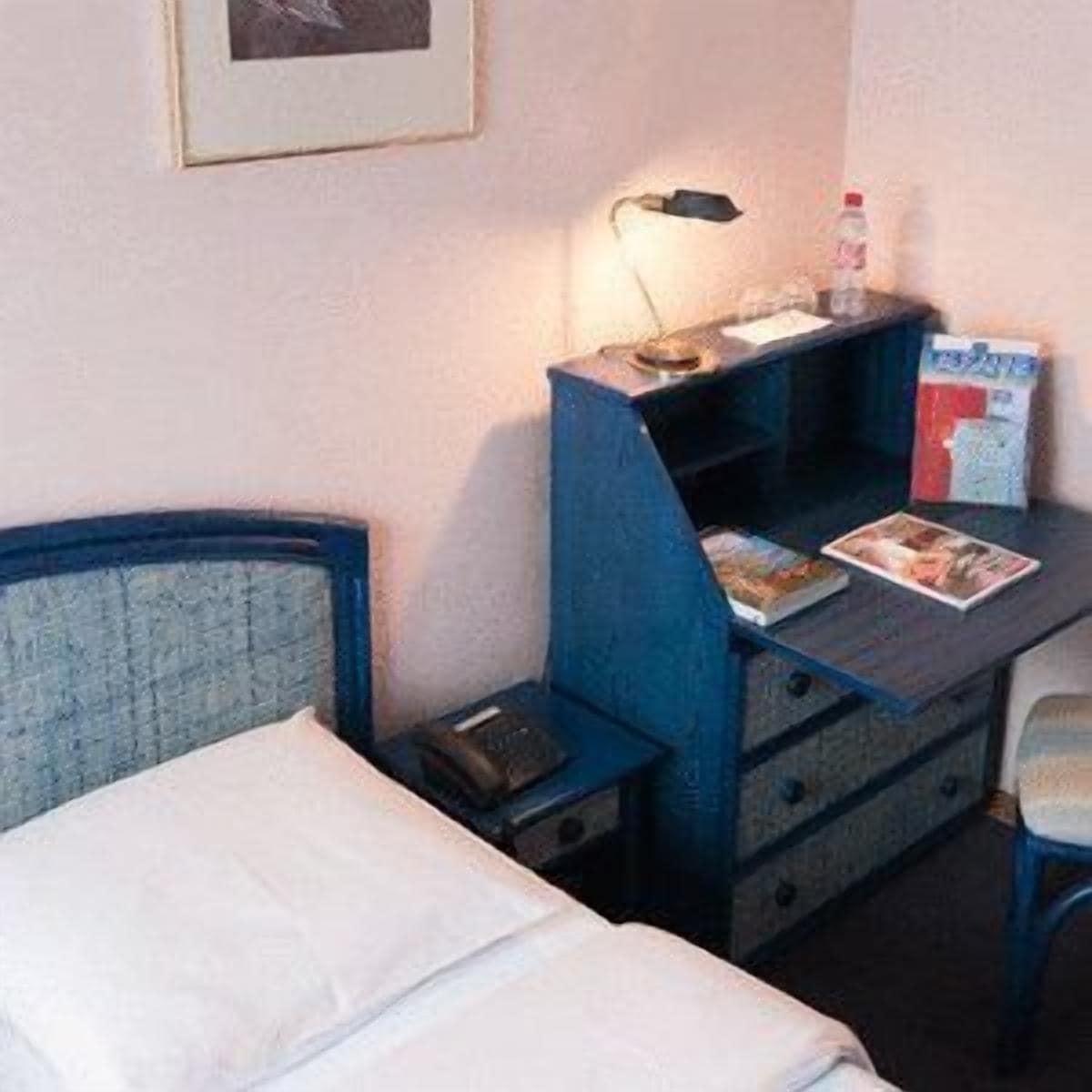 Hotel Crystal Lausanne Bagian luar foto
