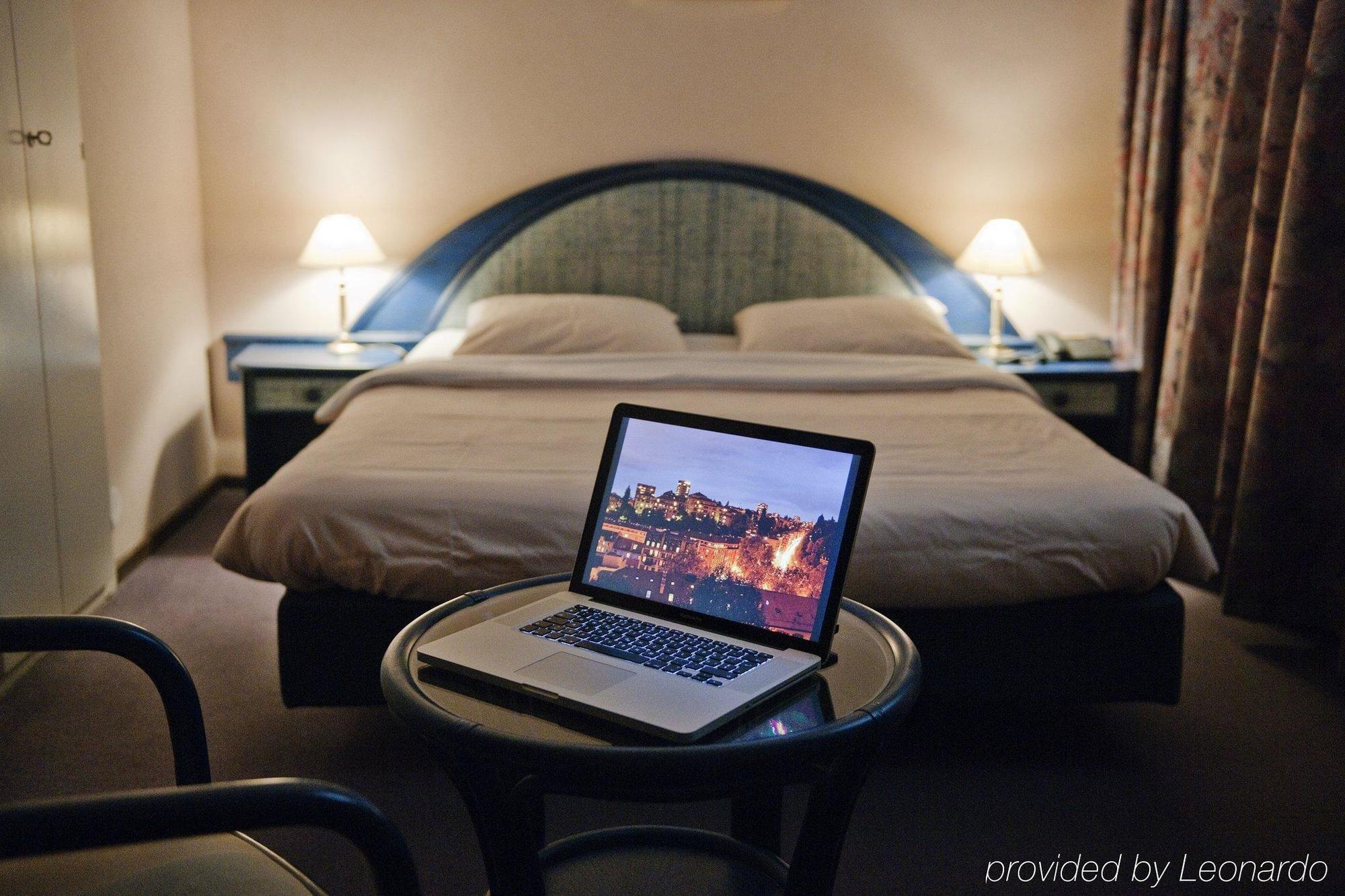 Hotel Crystal Lausanne Ruang foto