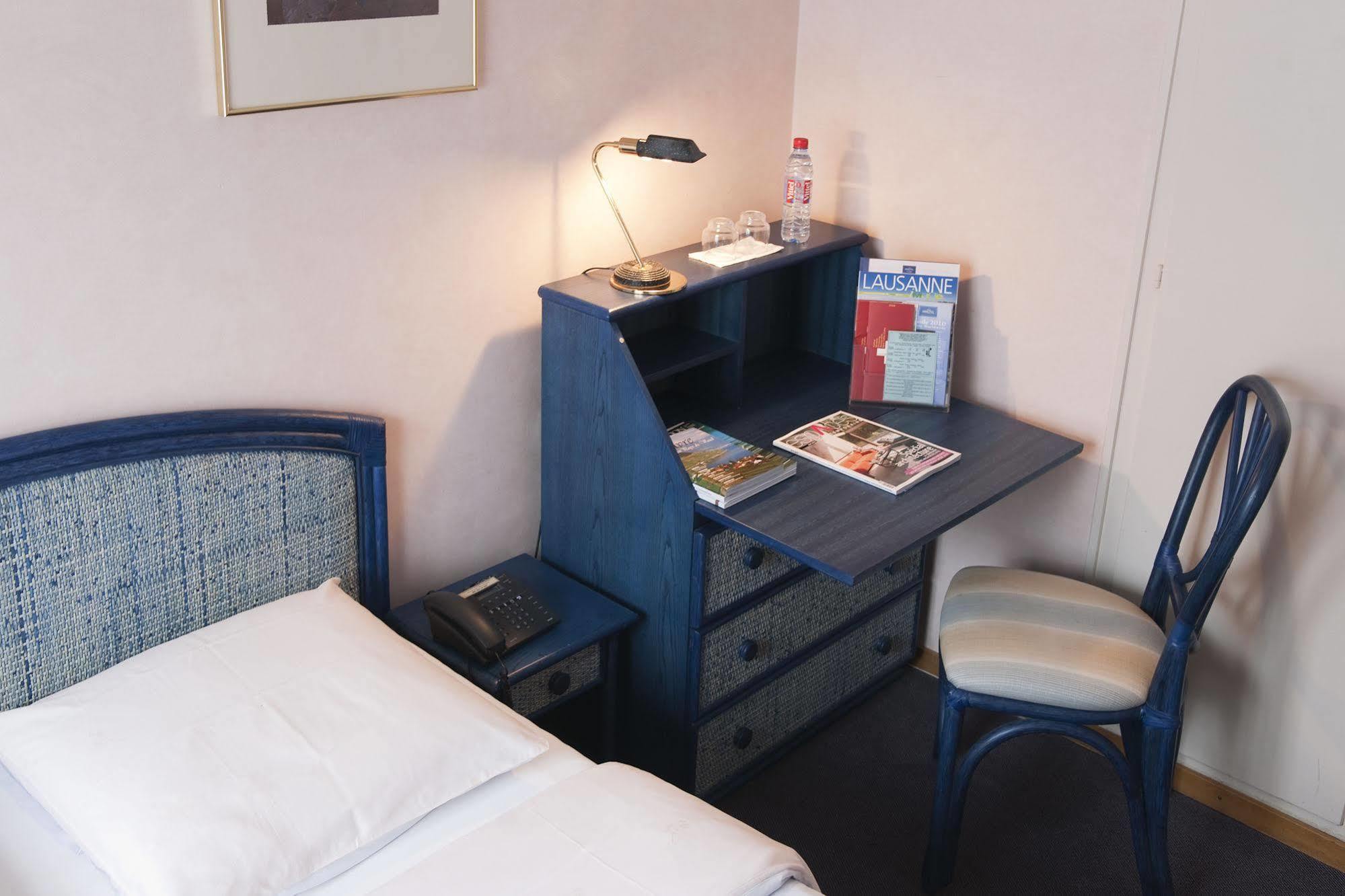 Hotel Crystal Lausanne Bagian luar foto