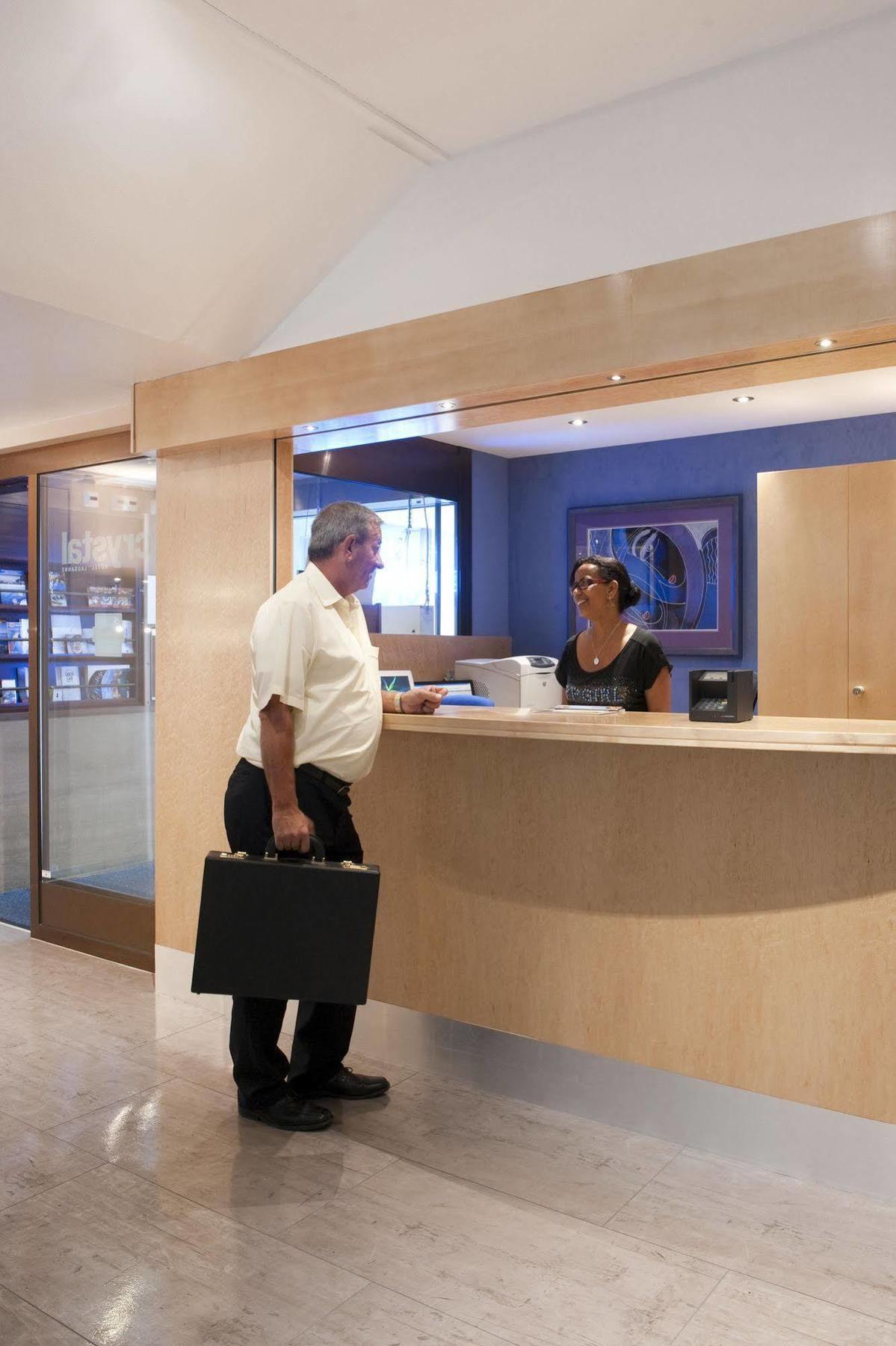 Hotel Crystal Lausanne Bagian luar foto