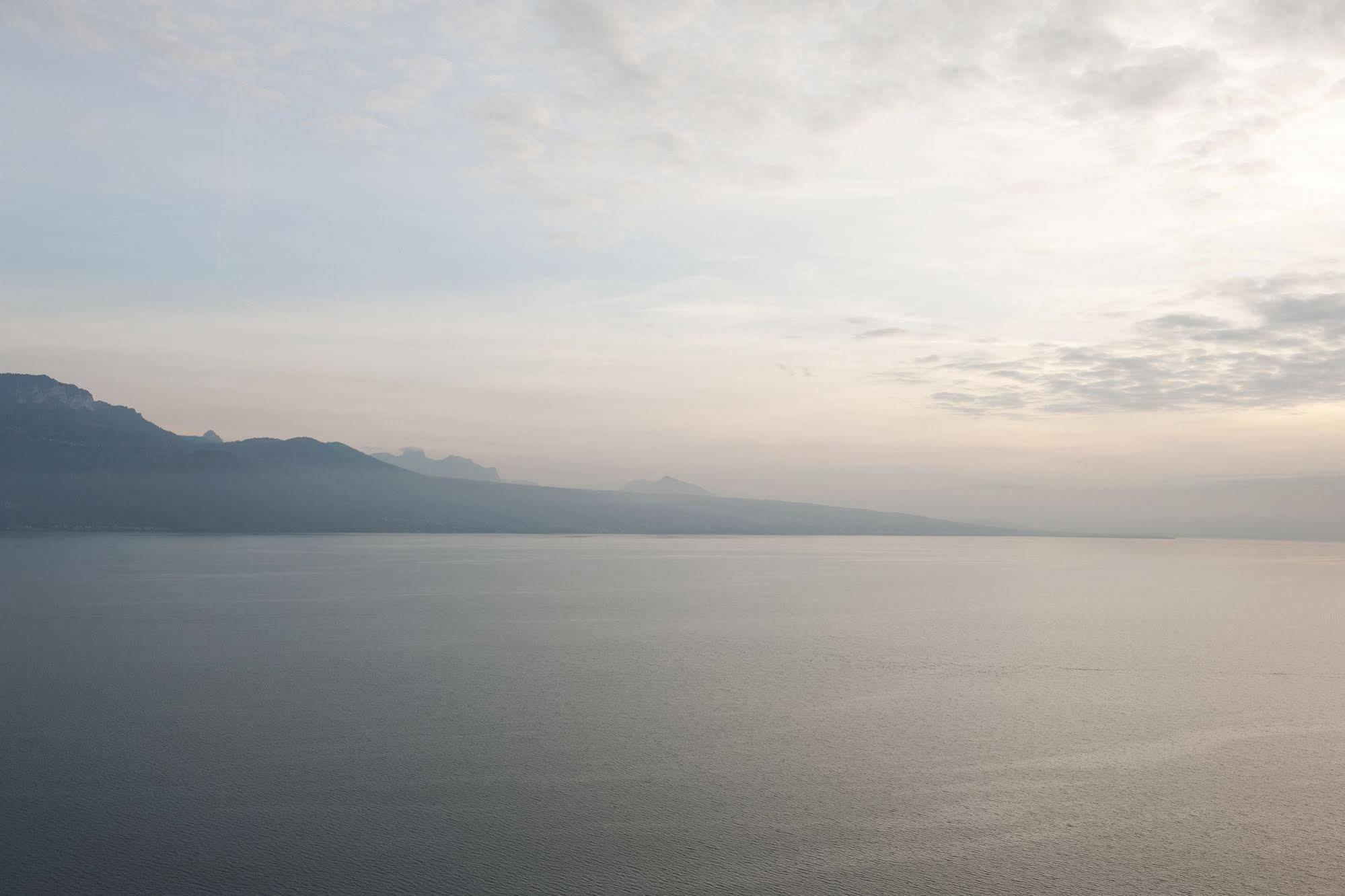 Hotel Crystal Lausanne Bagian luar foto