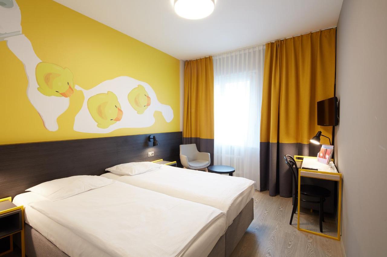 Hotel Crystal Lausanne Bagian luar foto