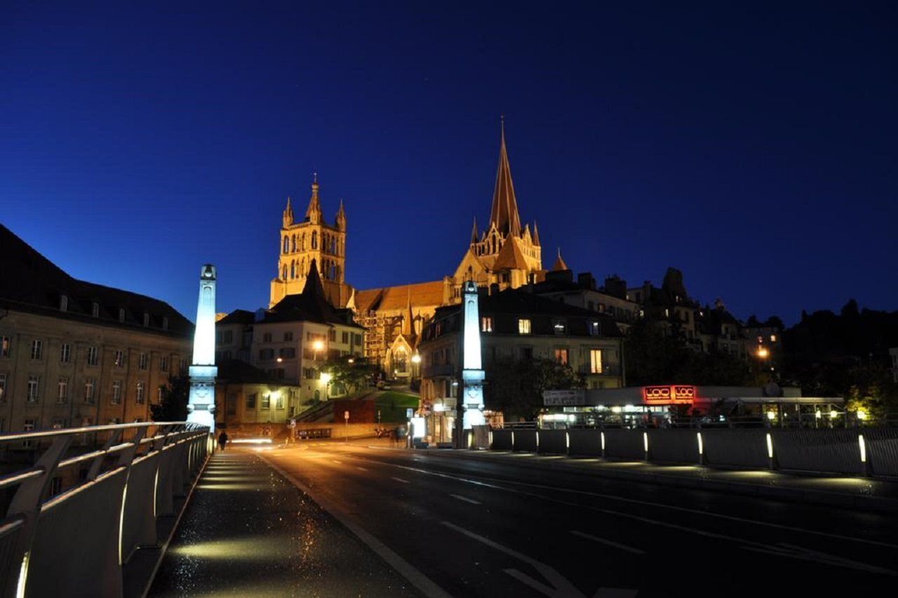 Hotel Crystal Lausanne Bagian luar foto