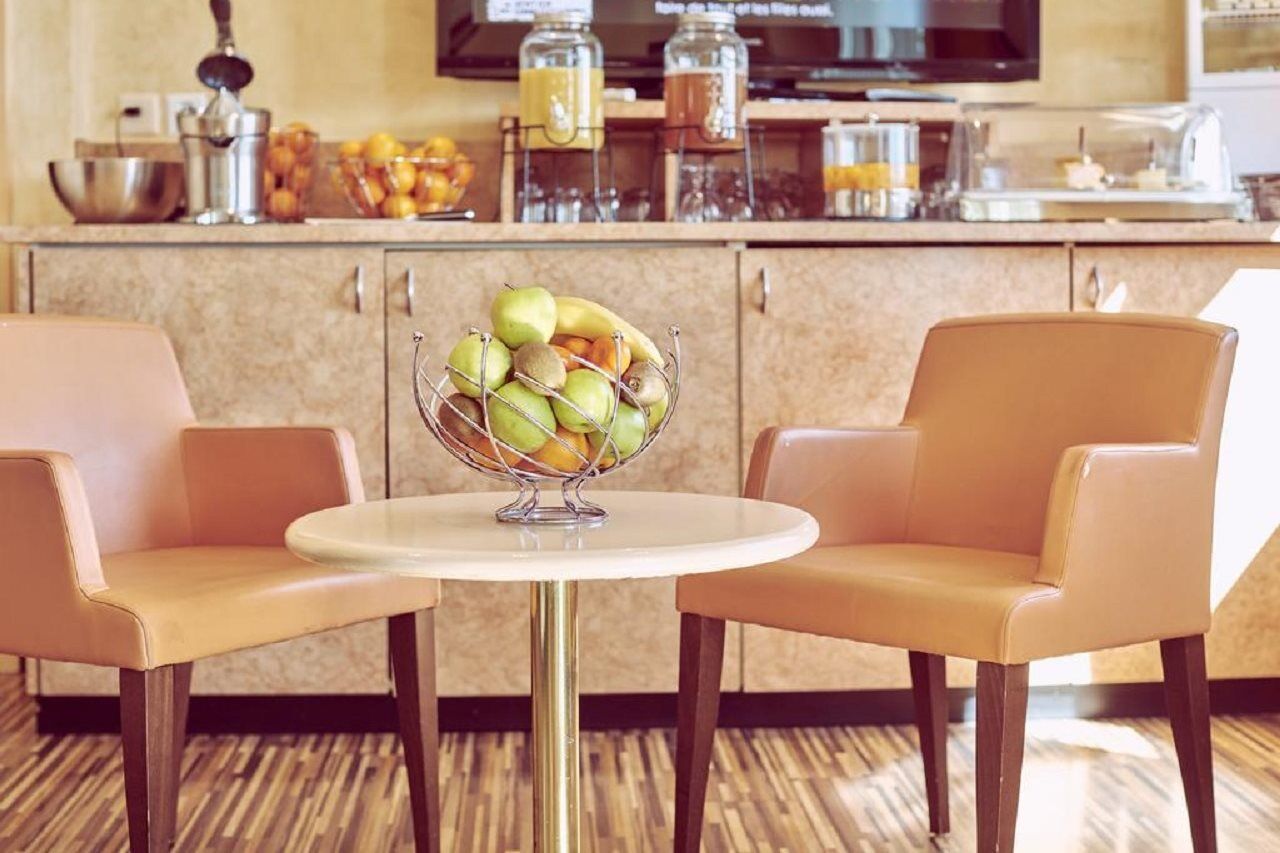 Hotel Crystal Lausanne Bagian luar foto